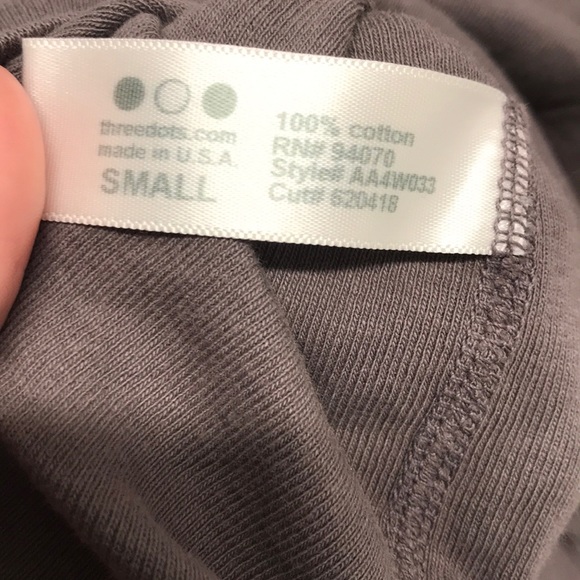 Three dots scoop neck - Picture 4 of 4